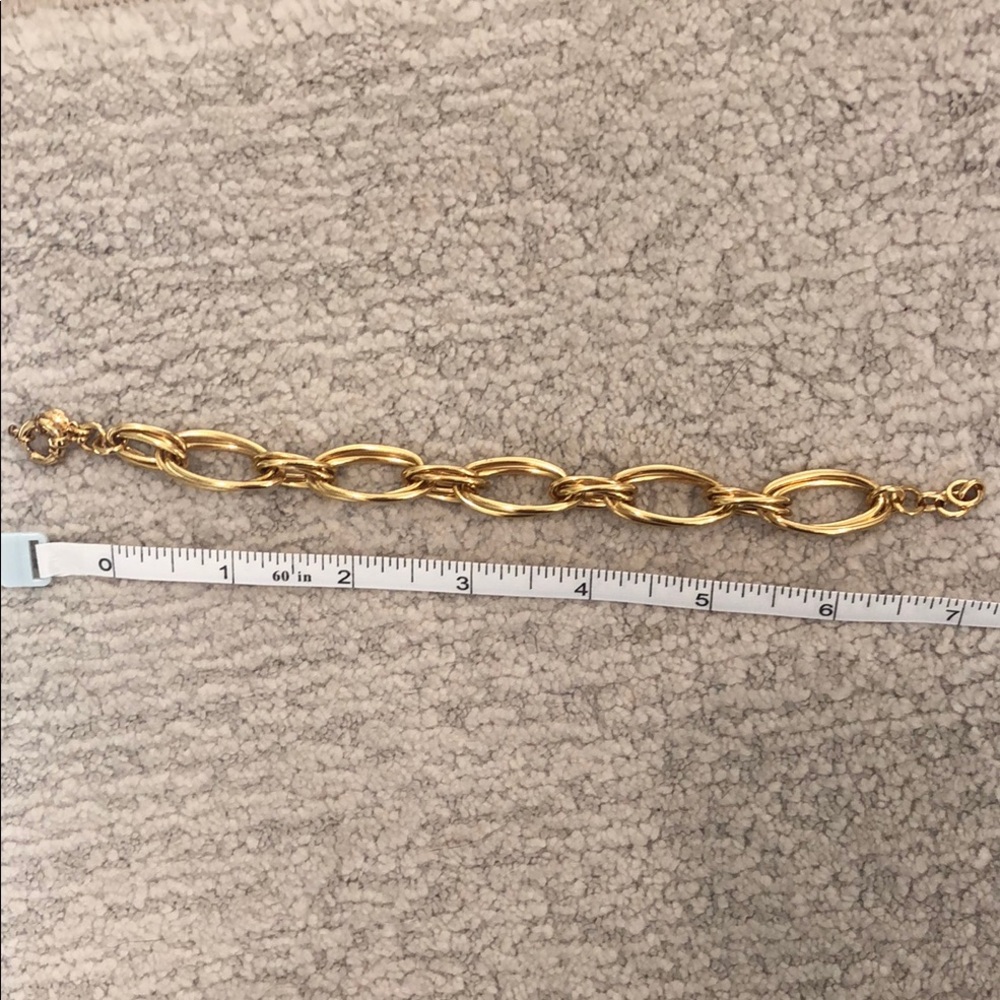 Gold Chain-Link Bracelet with Polished Finish
